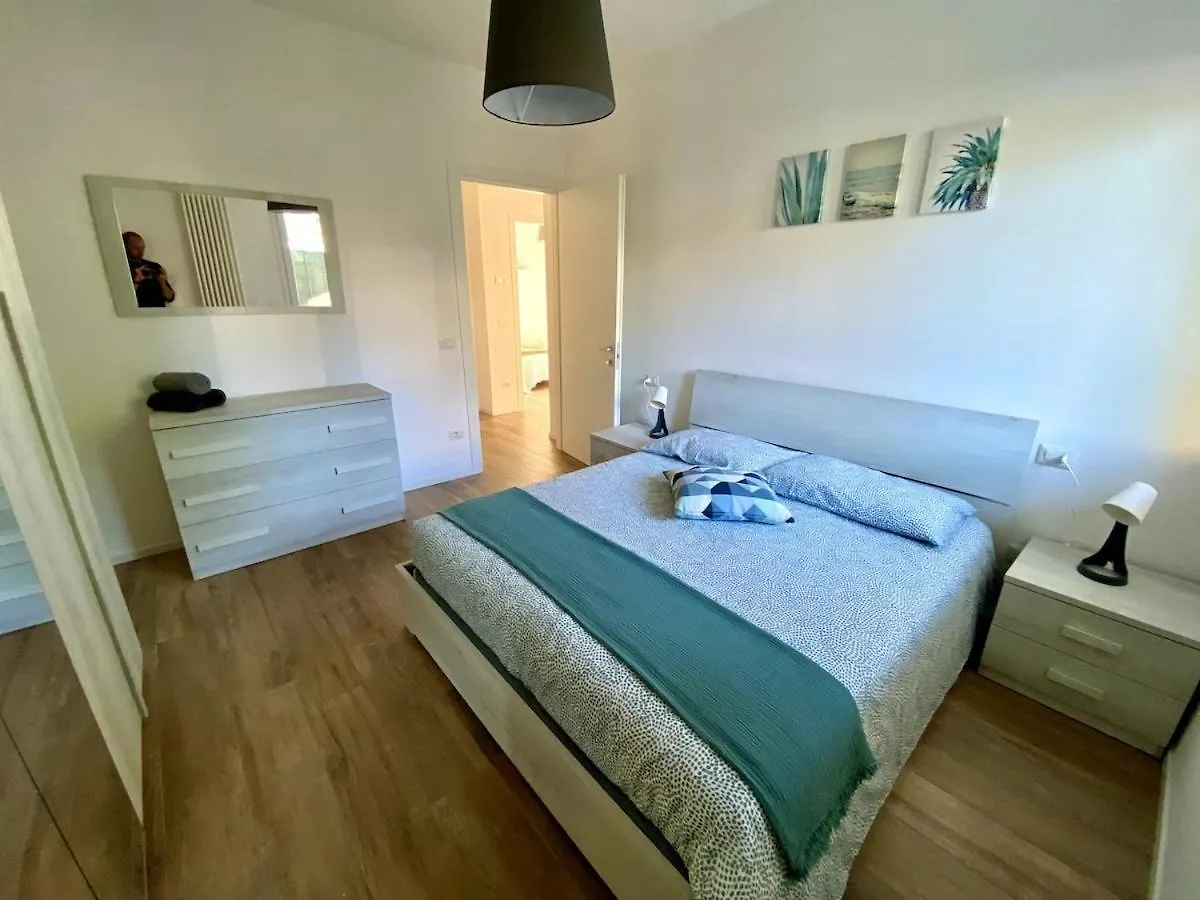 Appartamento Con Giardino Indipendente 250 Mt Dal Mare Riccione
